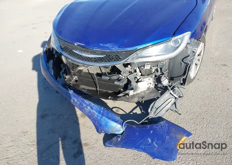 2015 Chrysler 200 Limited z USA, uszkodzony, nr VIN 1C3CCCAB5FN606979